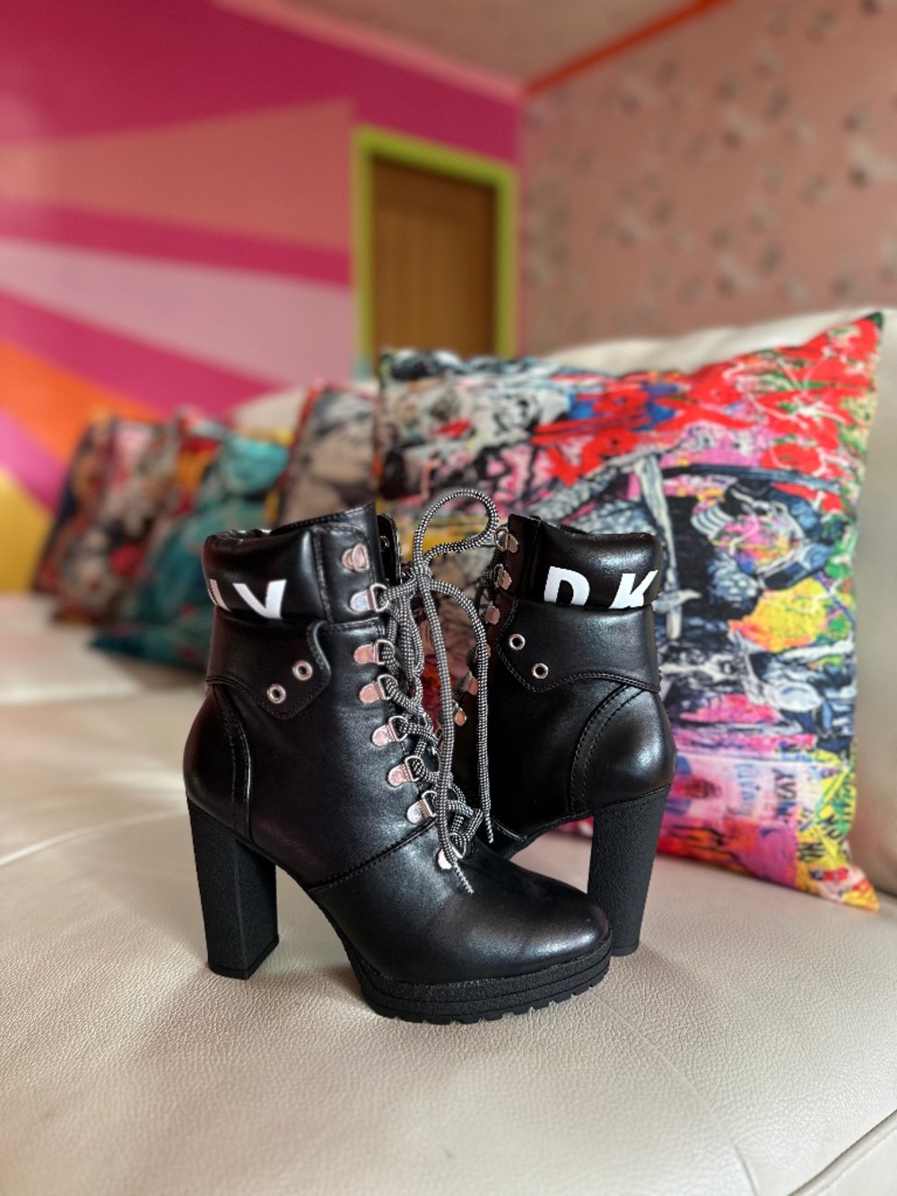 DKNY Black Leather Lace-Up Ankle High Heeled Boots Women's 6.5